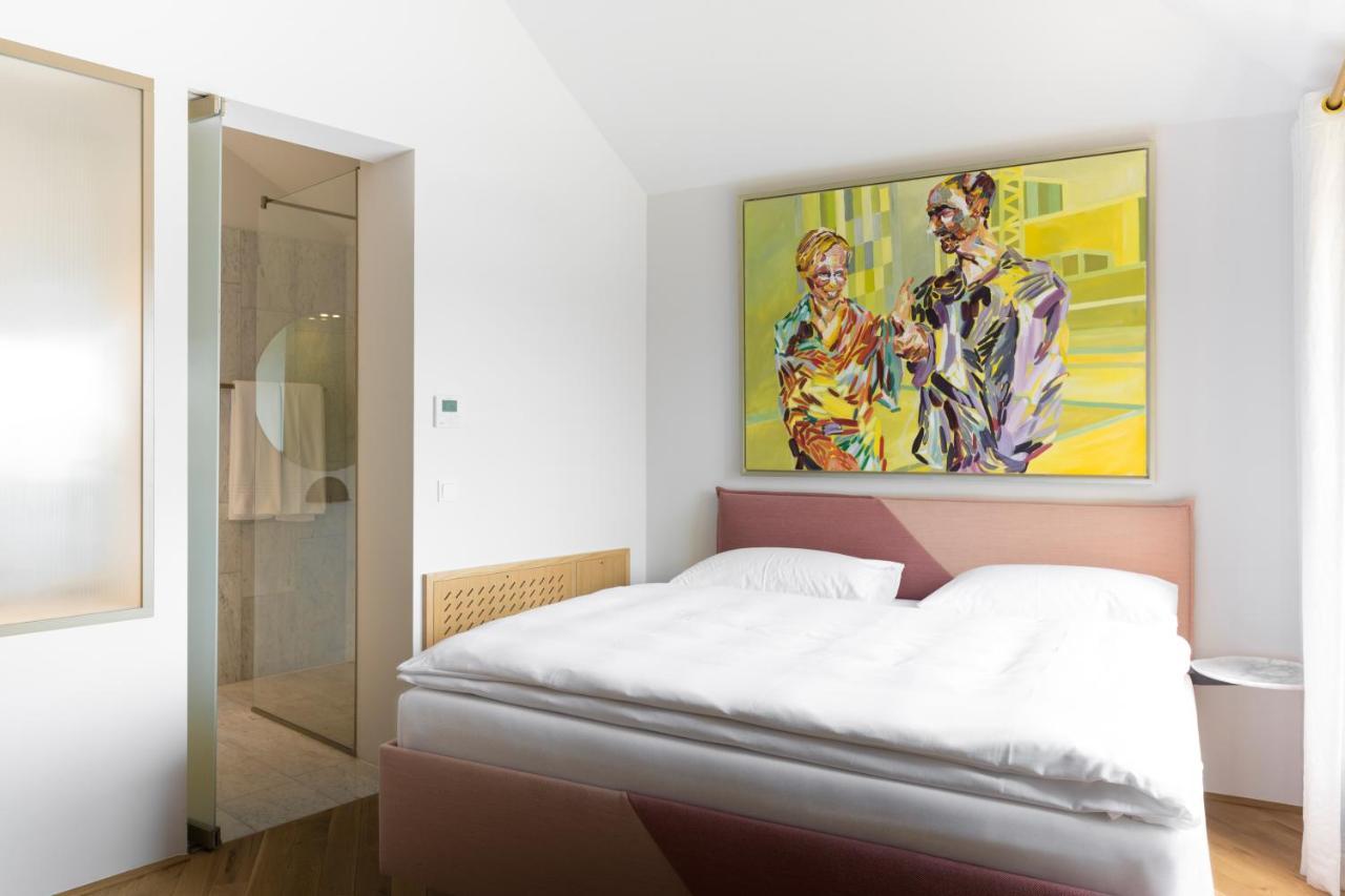 Kai 36 - Hotel Zwischen Fels Und Fluss Graz Exterior foto A bedroom